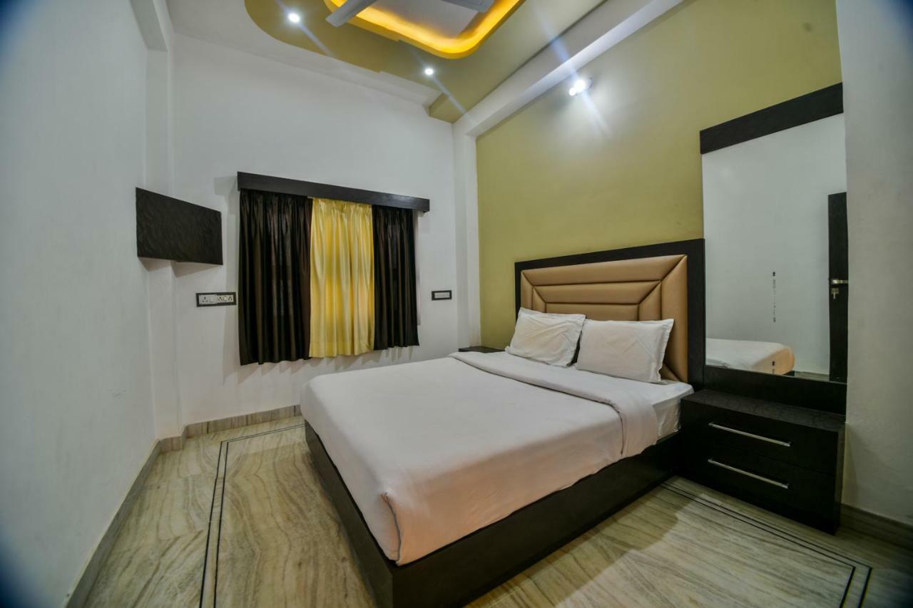 Hotel Vinayaka Nāthdwāra Exterior foto